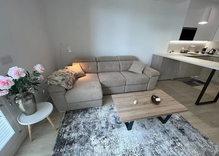 Seaview 2 - Sunset Suite Experience